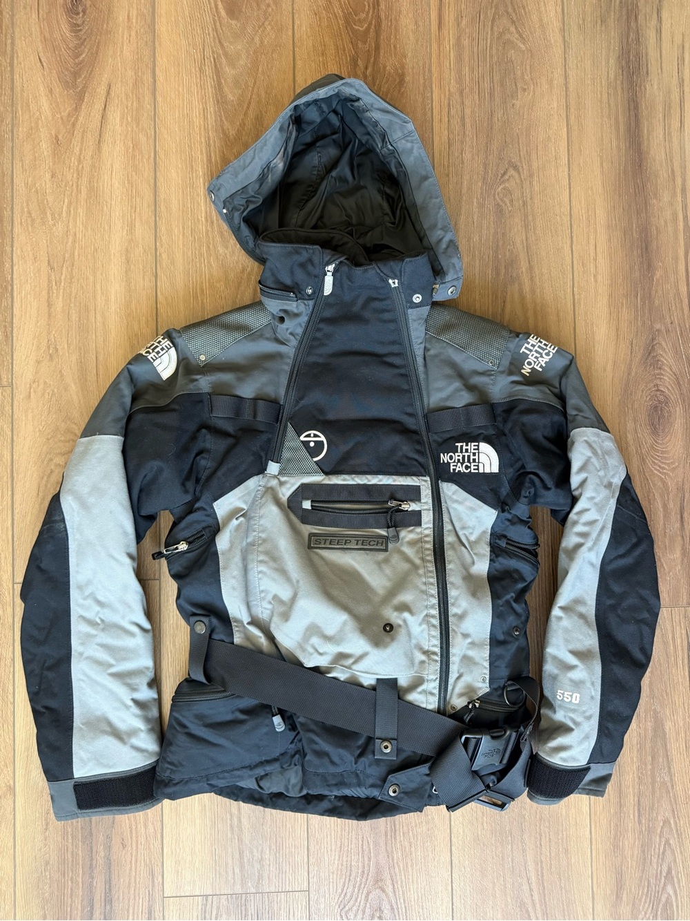The North Face Steep Tech 550 Women's Belted Winter Jacket Black Size Small